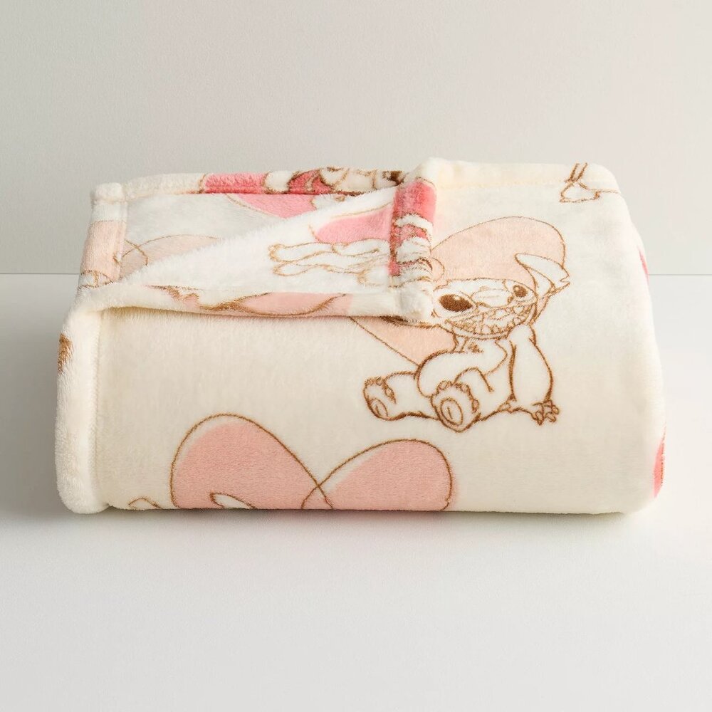 NEW DISNEY LILO & STITCH HEARTS LOVE SOFT THROW BLANKET THE BIG ONE NWT
